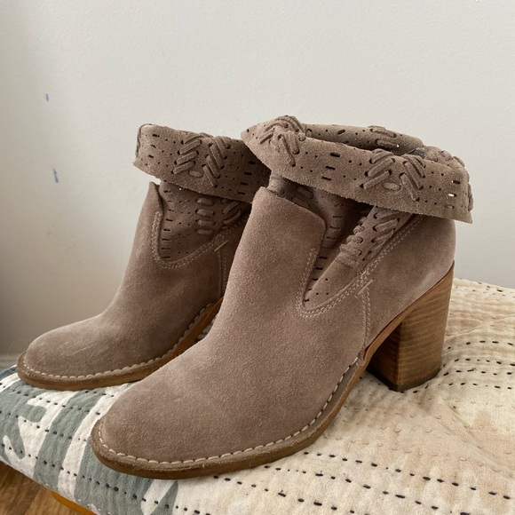 Light Suede Western Booties - Size 7.5 (Relaxed Fit) - Picture 2 of 4